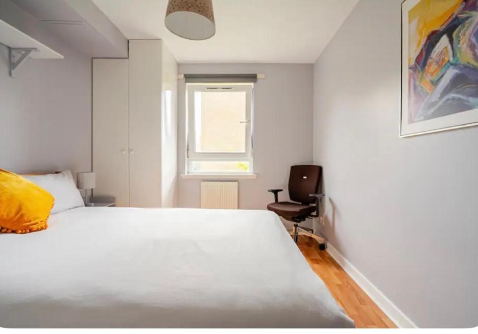Modern Spacious Retreat Full Fibre Wi-Fi & Free Parking Edinburg Exteriör bild
